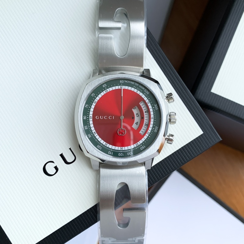 Часы Gucci