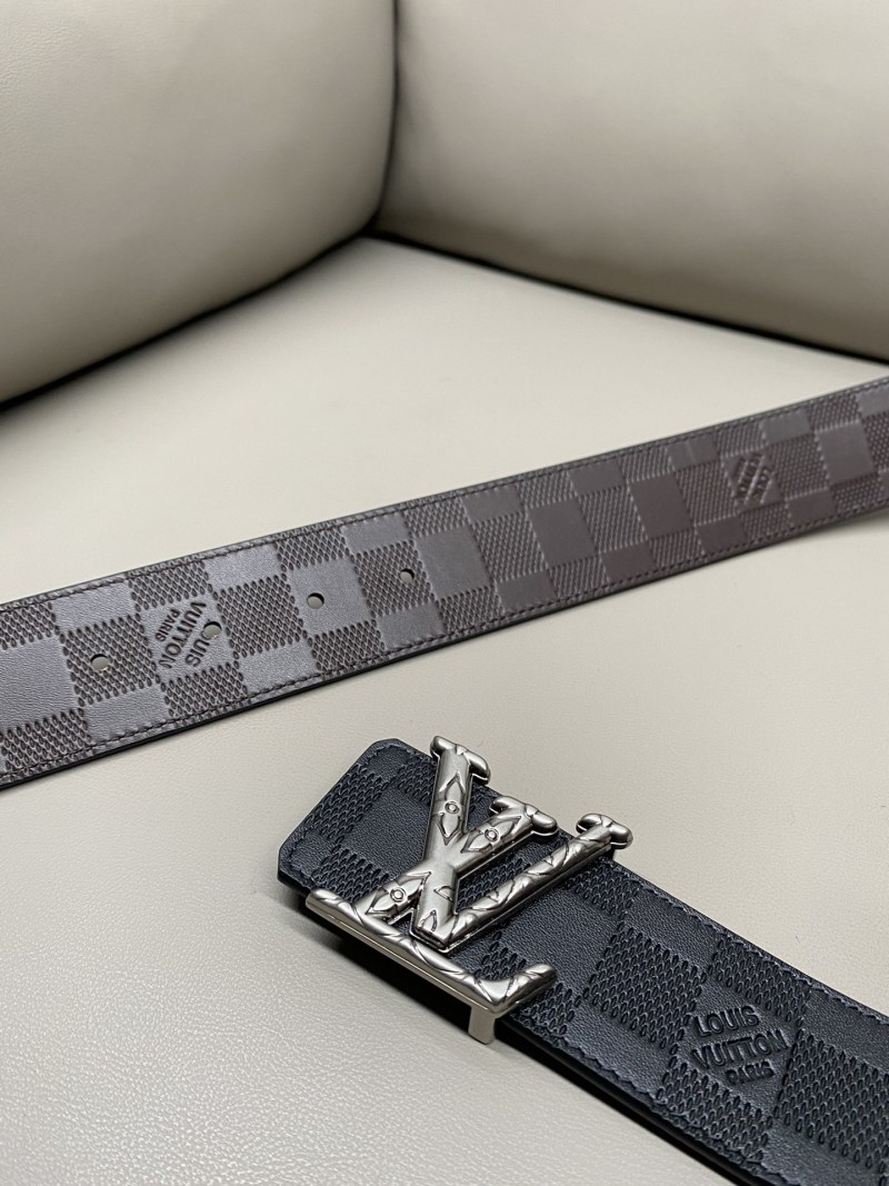 Двусторонний кожаный ремень с пряжкой LV Louis Vuitton