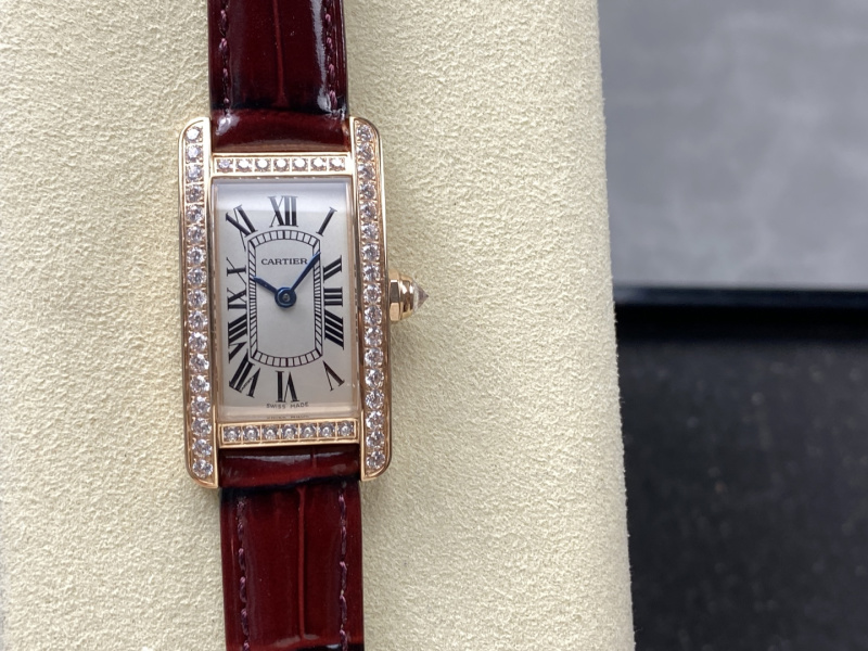 Часы Cartier