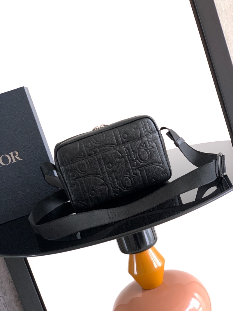 Черная сумка кросс-боди Dior с монограммой