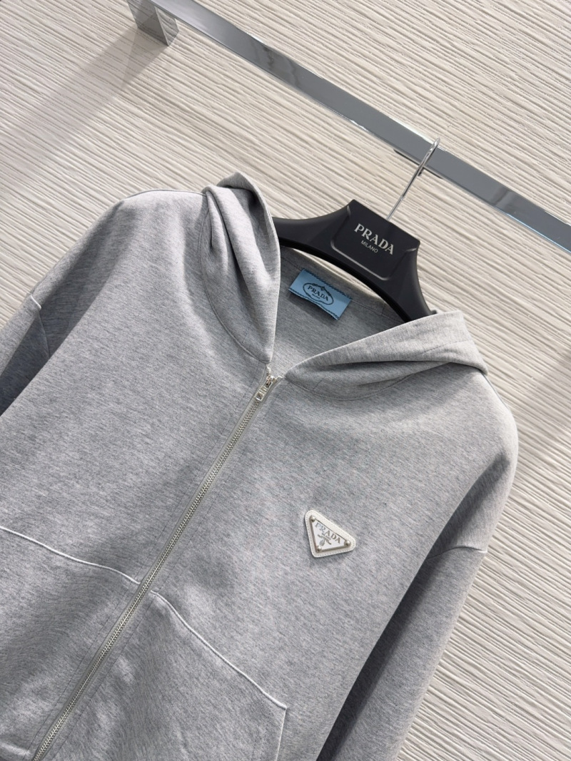 Спортивный костюм Prada