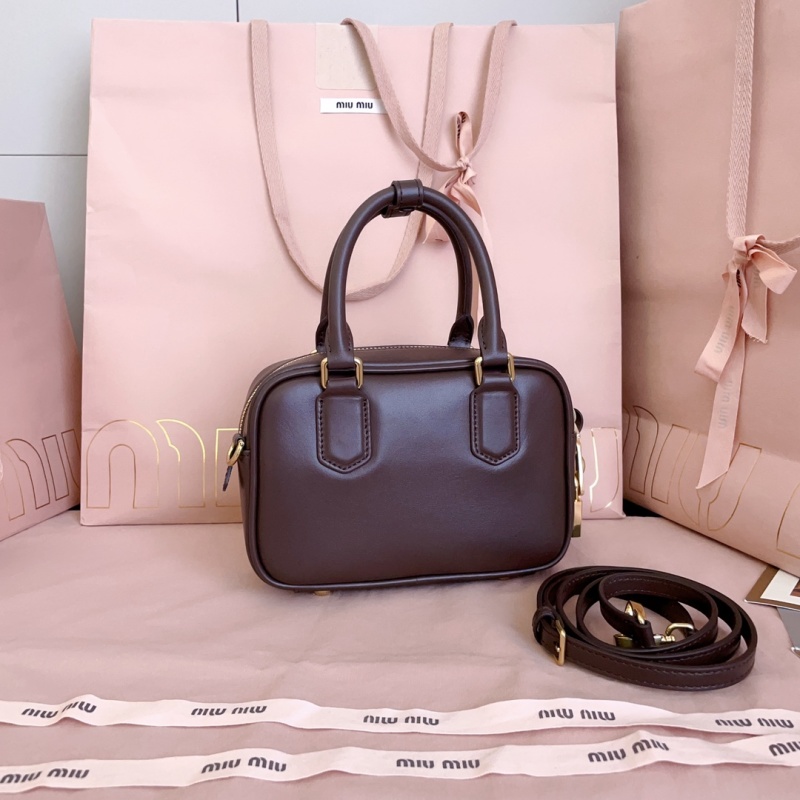 Сумка Miu Miu классическая, цвет коричневый