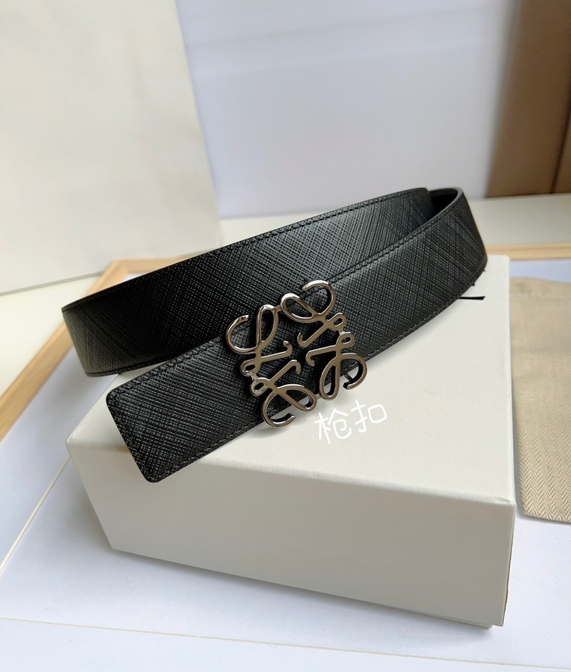 Ремень мужской из натуральной кожи с фигурной пряжкой Loewe