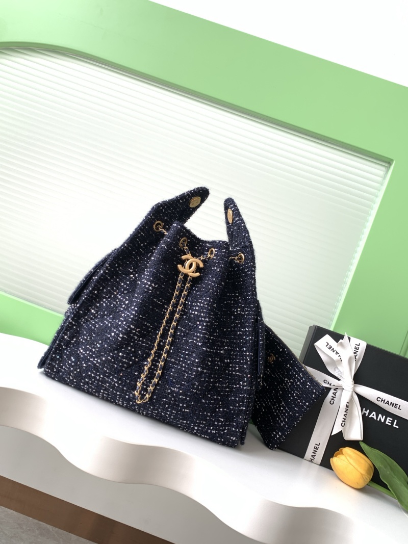 Хоббо с блестками и цепочкой, ретро стиль Chanel