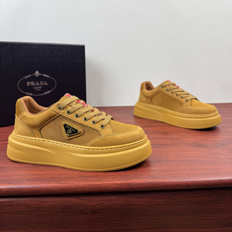 Кроссовки Prada