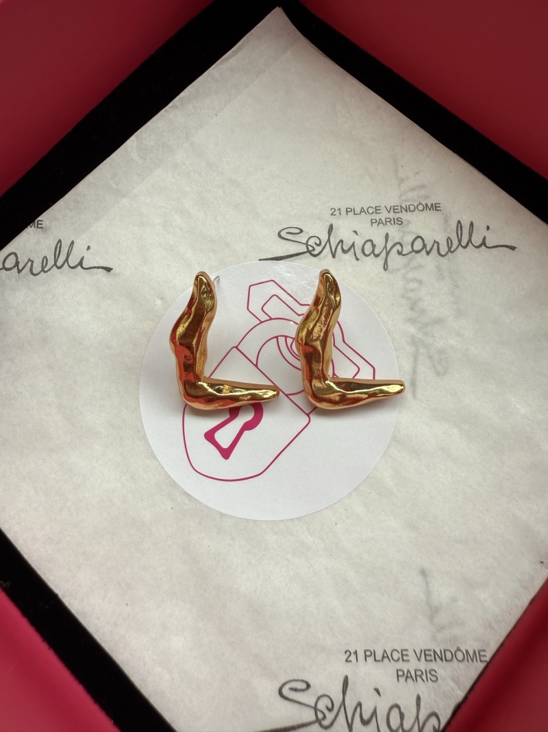 Серьги в форме туфель Schiaparelli