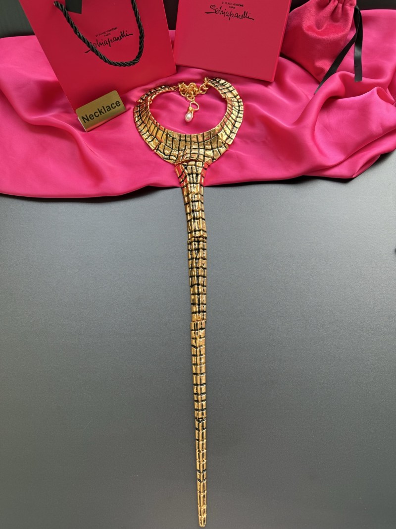 Колье Schiaparelli