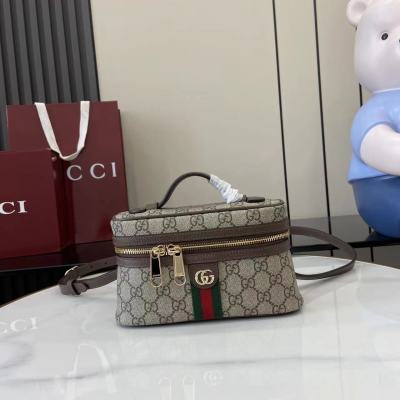 Портмоне Gucci с ремешком