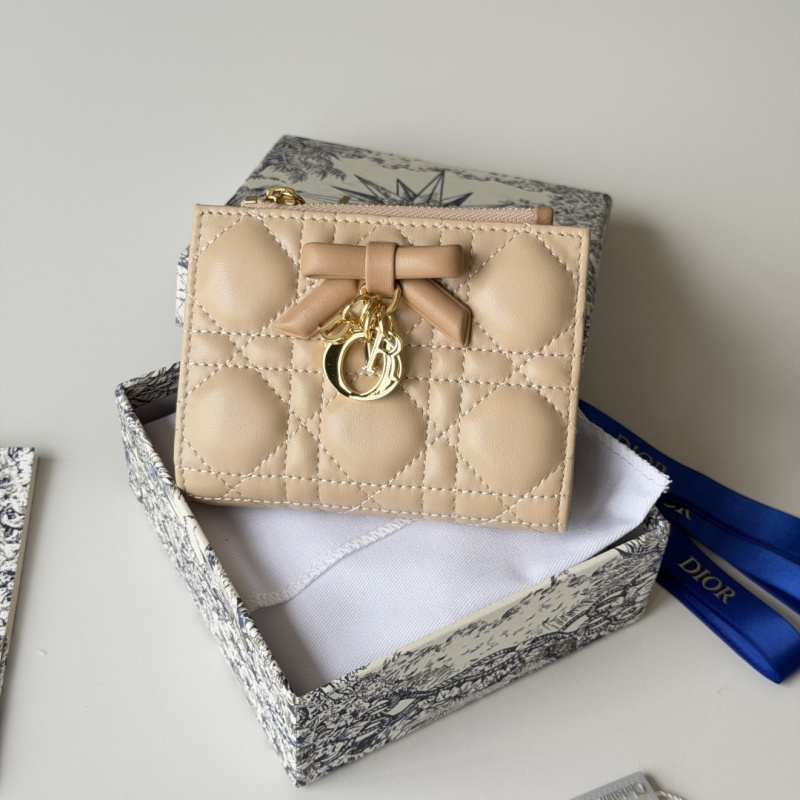 Мини-сумка Christian Dior с квилтингом