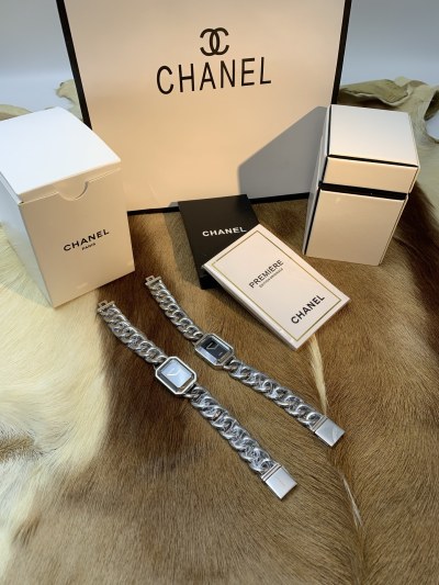 Часы Chanel