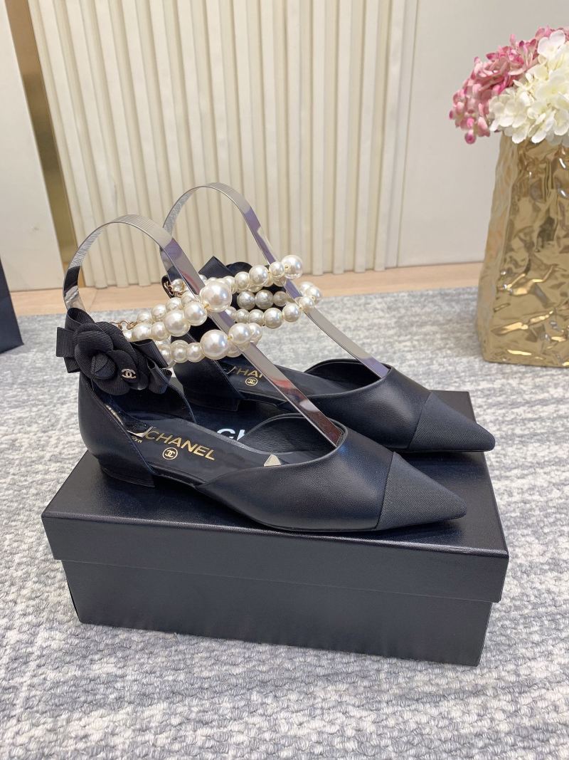 Мюли женские черные с жемчужным декором Chanel