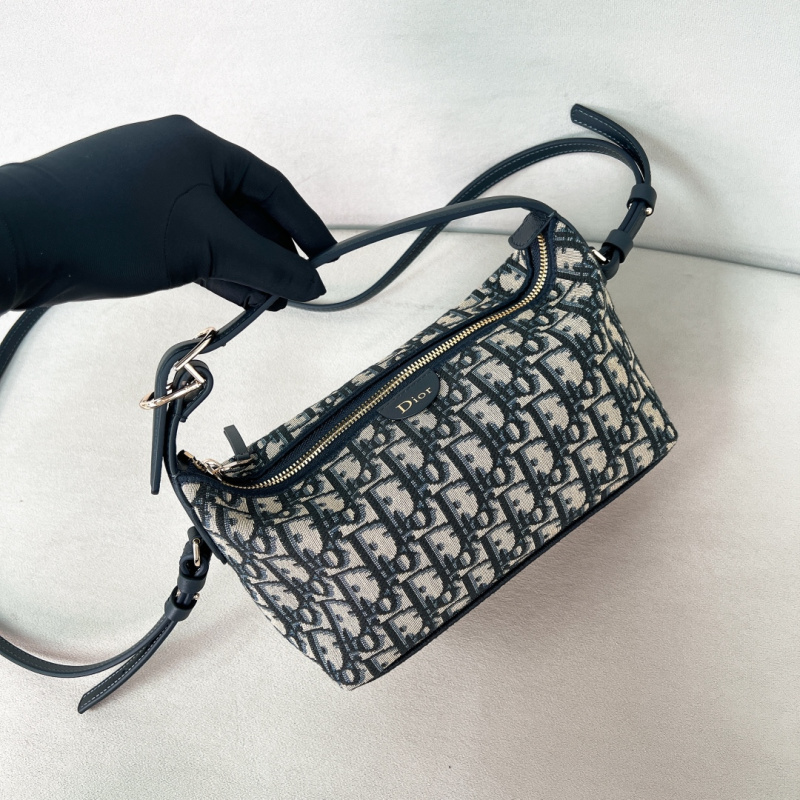 Сумка Dior Monogram с ремешком