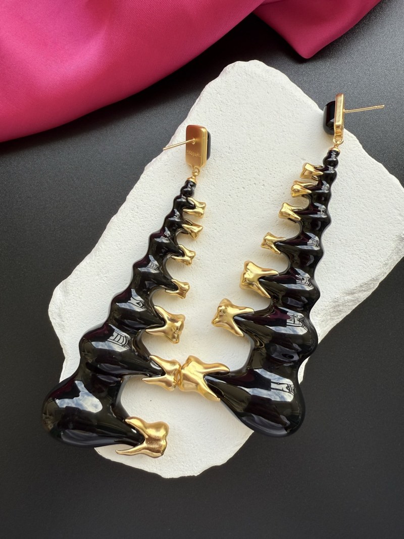 Серьги Schiaparelli