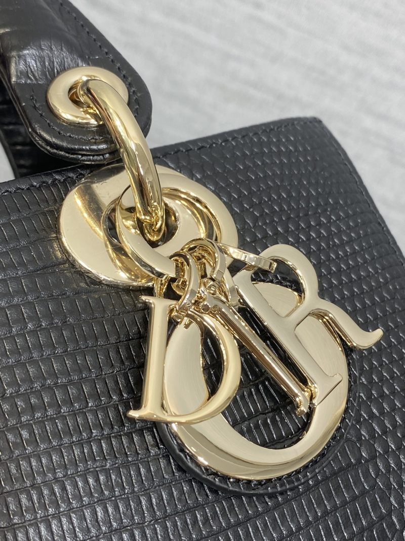 Черная сумка Dior Lady Dior с ремнем