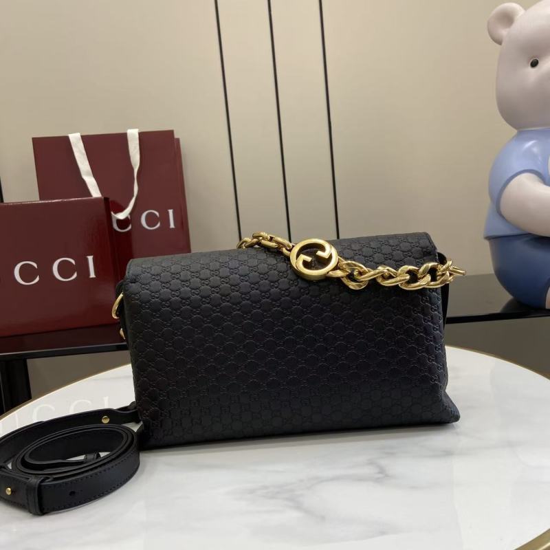 Сумка-кроссбоди Gucci с цепочкой