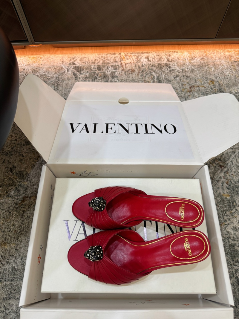 Женские туфли Valentino из натуральной кожи Valentino Garavani