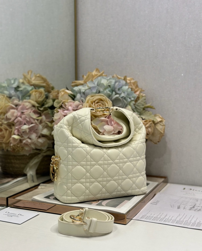 Сумка Dior женская белая