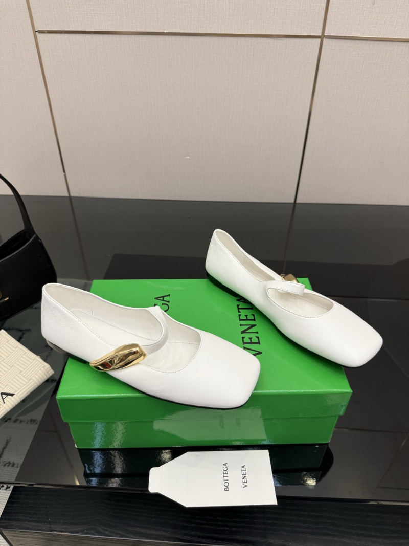 Женские мокасины Bottega Veneta модель Rocco из кожи, белый