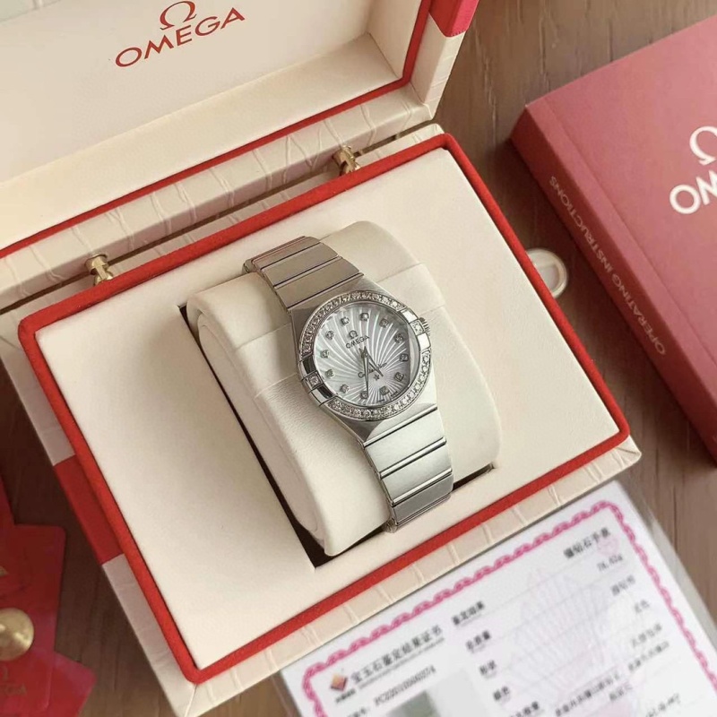 Часы Omega
