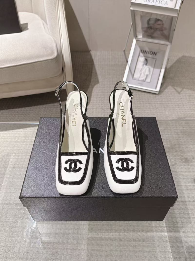 Женские туфли Chanel Мэри Джейн белого цвета
