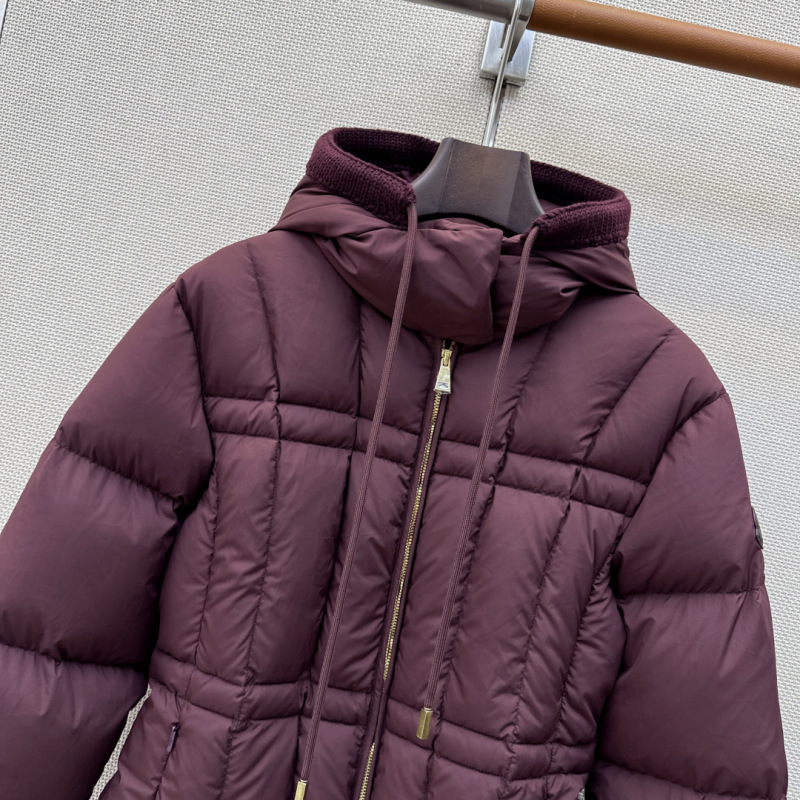 Пуховик Moncler