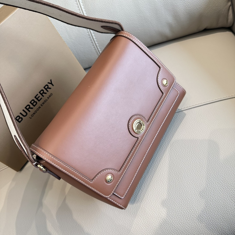 Сумка Burberry из итальянской кожи