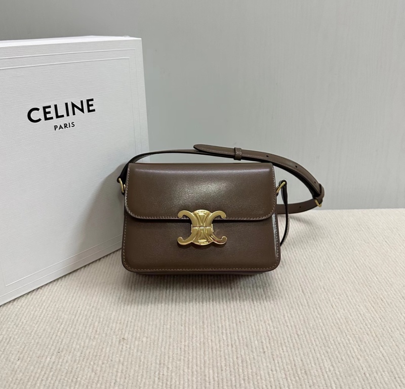Сумка Celine Mini Triomphe коричневая