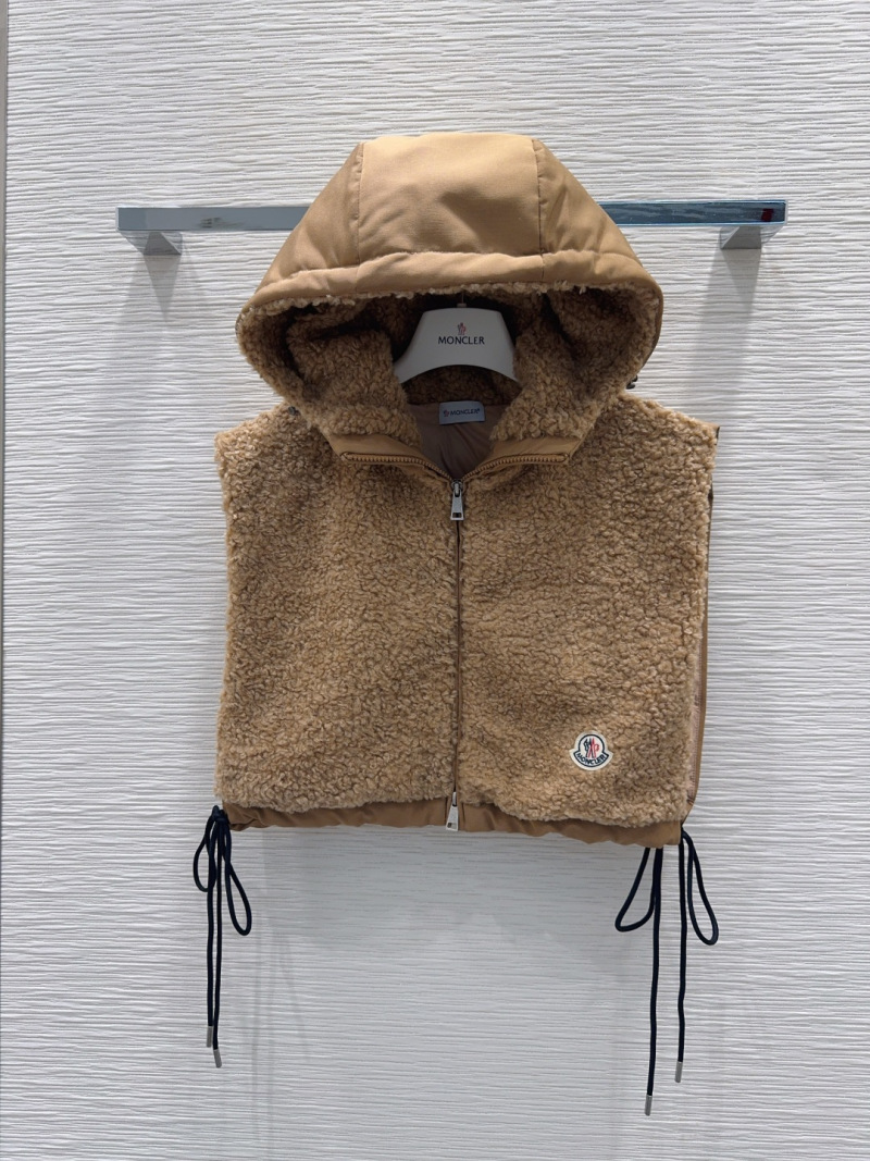 Жилет Moncler