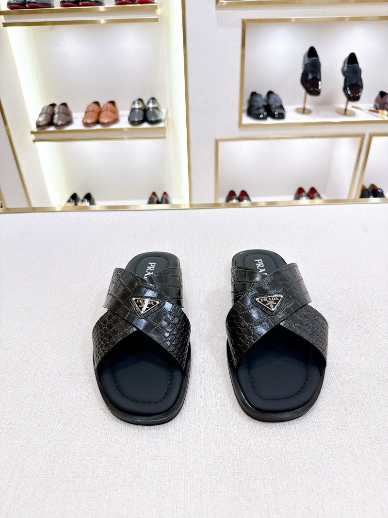 Мужские кожаные сандалии Prada