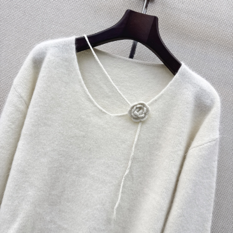 Свитер Chanel