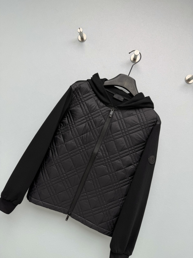 Куртка Moncler с ромбовидной стёганой подкладкой
