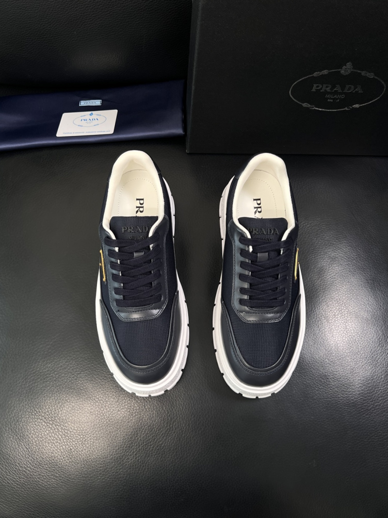 Кроссовки Prada