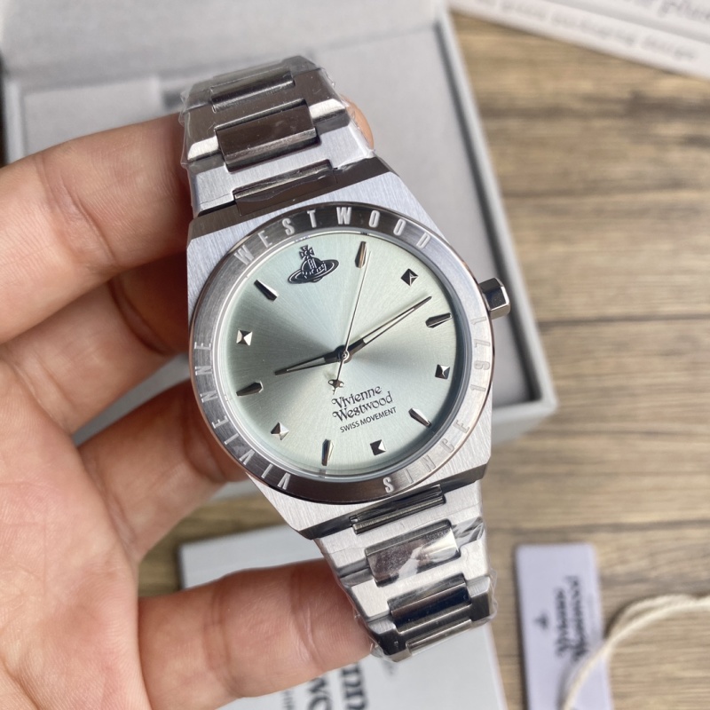 Часы Vivienne Westwood