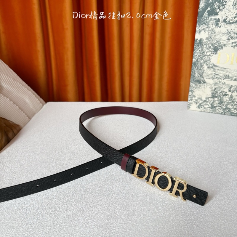 Кожаный ремень Dior с декоративной пряжкой