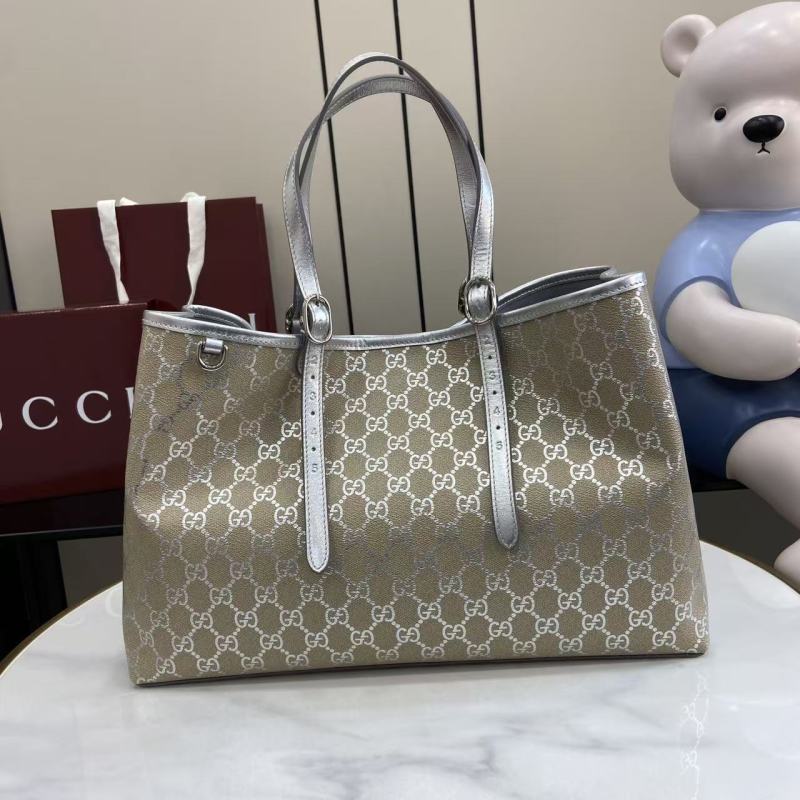 Сумка Gucci GG Canvas с серебристыми вставками
