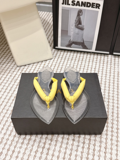 Сабо Alaïa