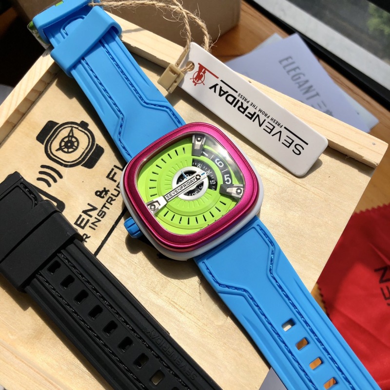Часы SevenFriday