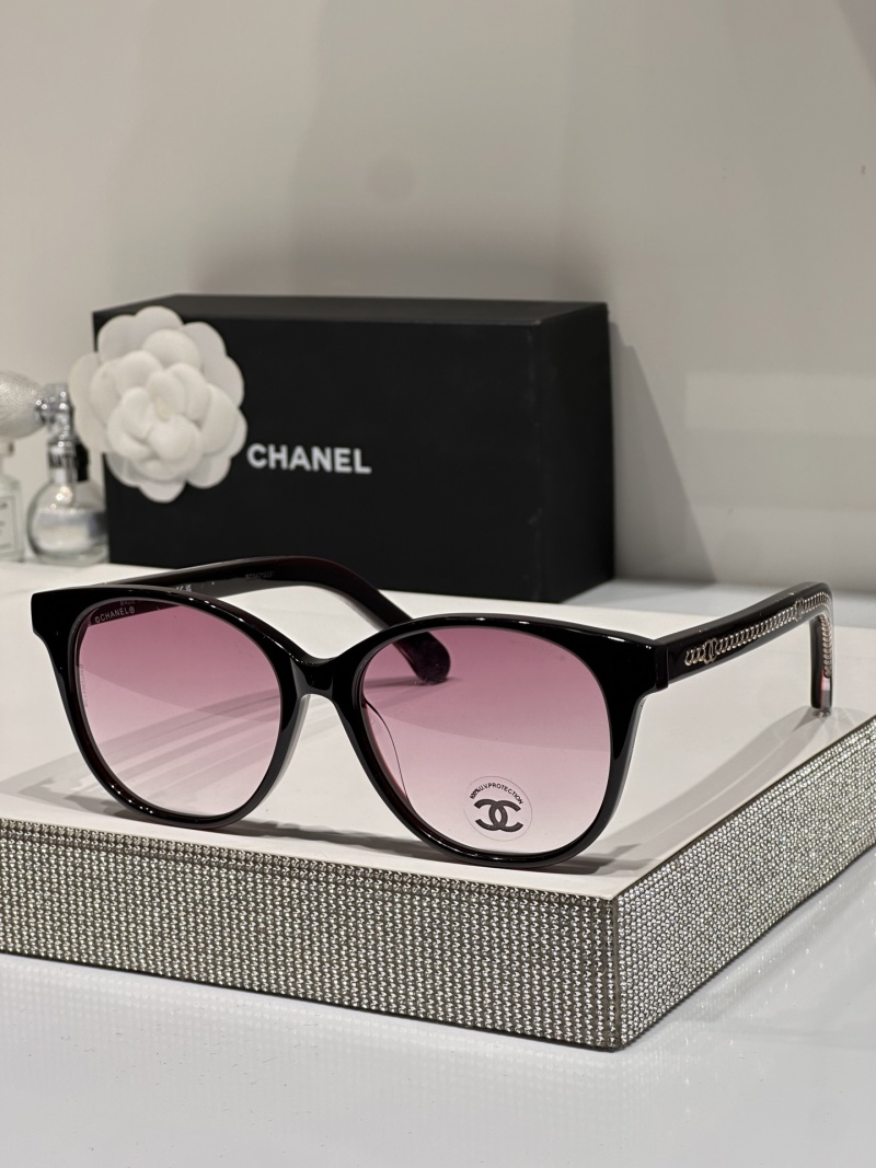 Солнцезащитные очки Chanel телесного цвета