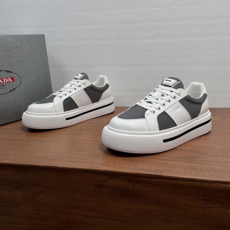 Мужские кроссовки Prada