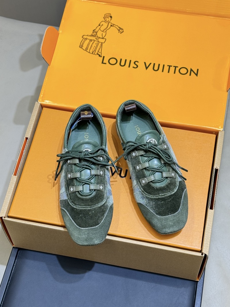 Женские замшевые туфли Louis Vuitton