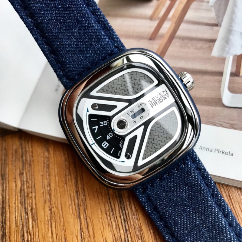 Часы SevenFriday