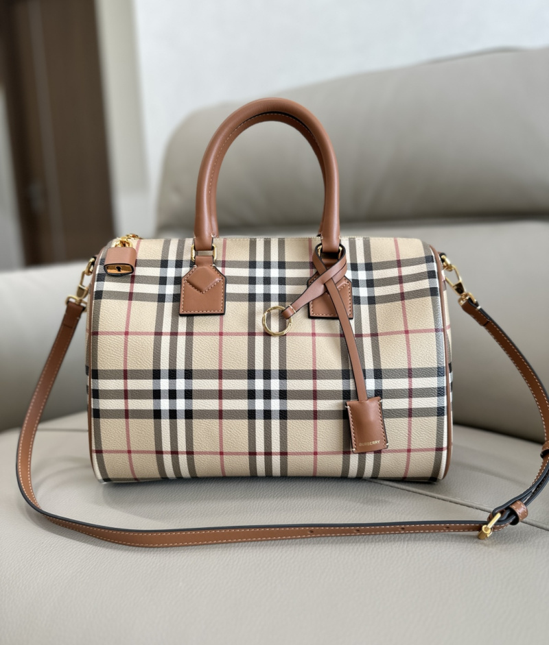 Сумка-баул в классическую клетку, бежевая с коричневыми деталями Burberry