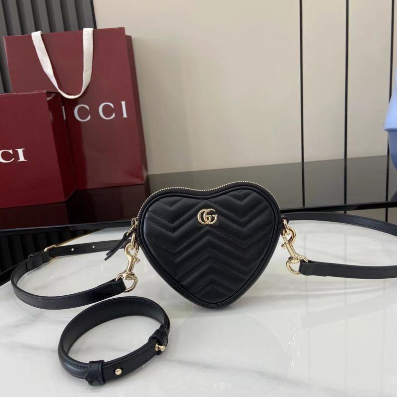 Сумка-сердце Gucci черная