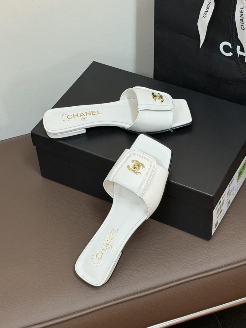 Шлёпанцы Chanel