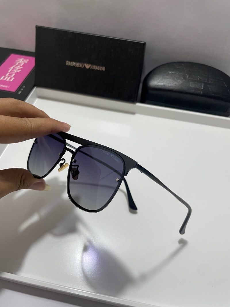 Солнцезащитные очки мужские Emporio Armani