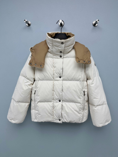 Пуховик Moncler