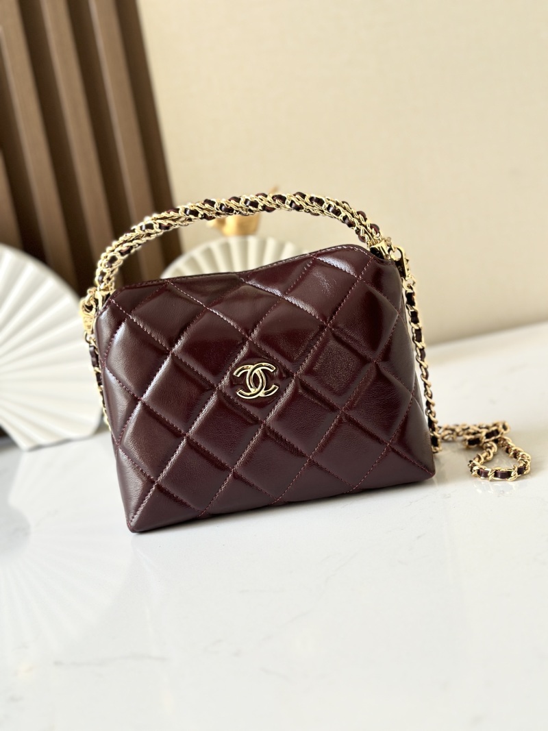 Сумка Chanel с цепочкой
