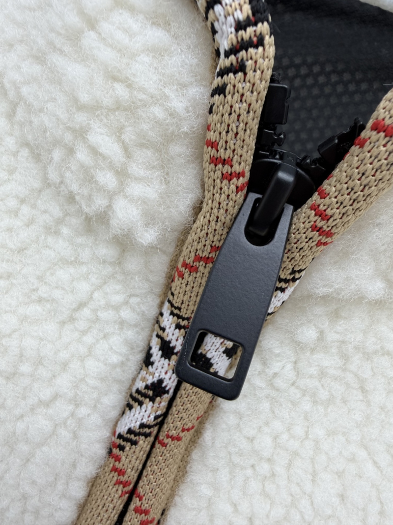 Куртка Burberry из искусственного ламбрового меха