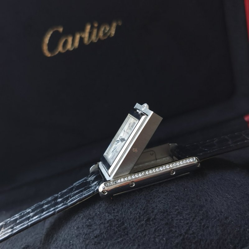 Часы Cartier