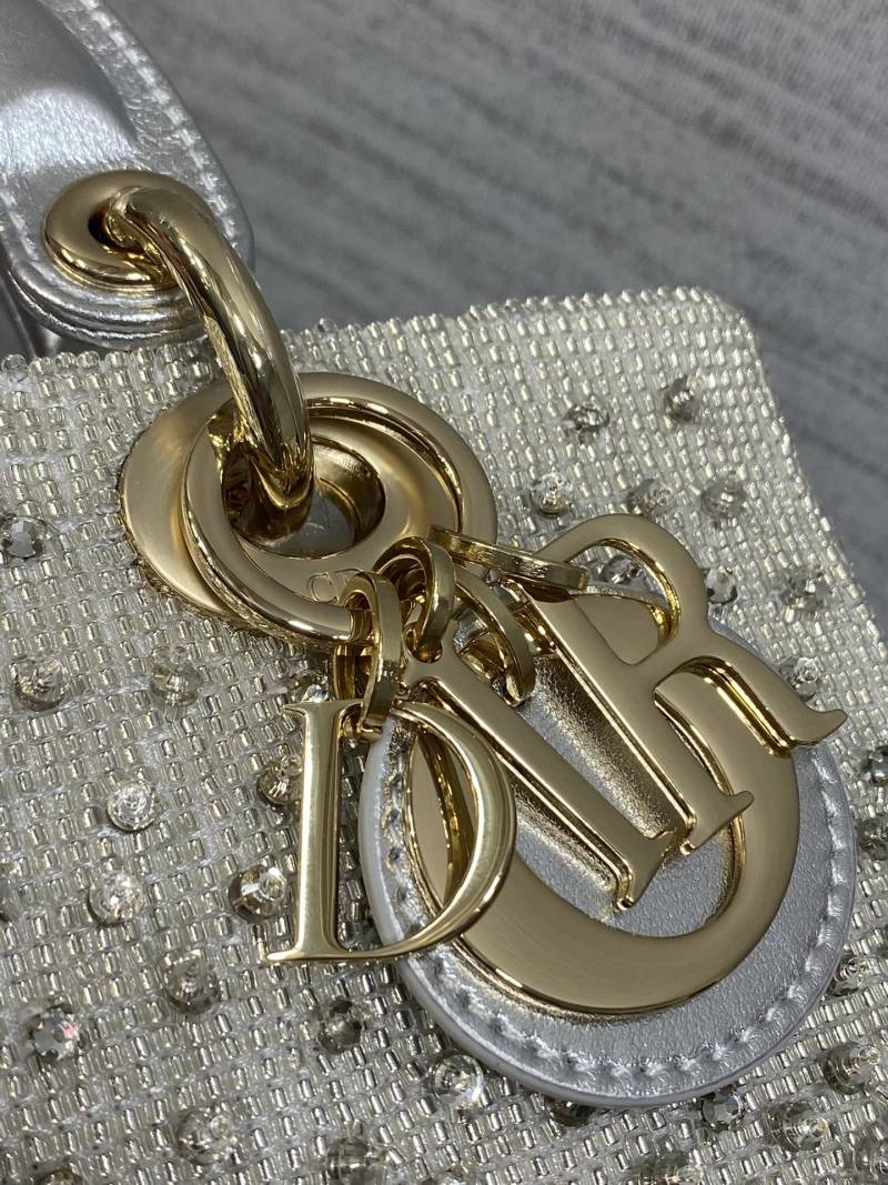 Сумка Dior Lady Dior серебристая с кристаллами